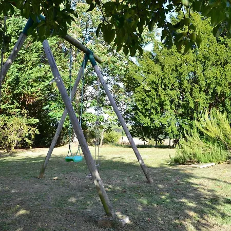 Charmante Maison En Pierre Avec Jardin Et Cheminée à - Fr-1-653-116 * Bellon