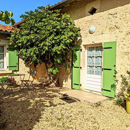 Casa di campagna Charmante Maison En Pierre Avec Jardin Et Cheminée à - Fr-1-653-116 Bellon